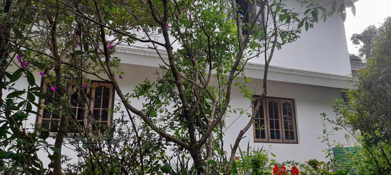 Le Farmhouse Munnar Anachal Ngoại thất bức ảnh