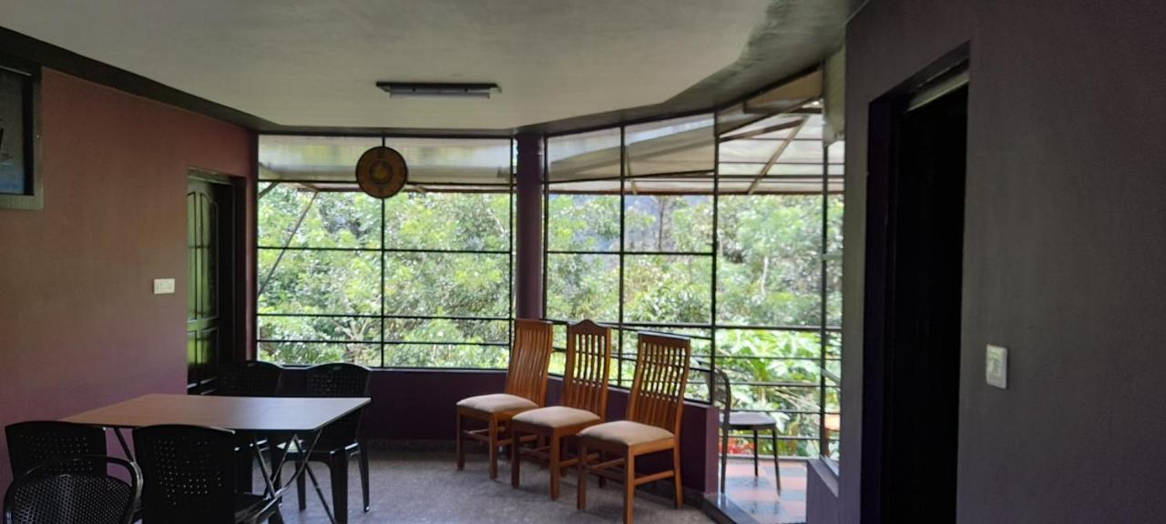 Le Farmhouse Munnar Anachal Ngoại thất bức ảnh