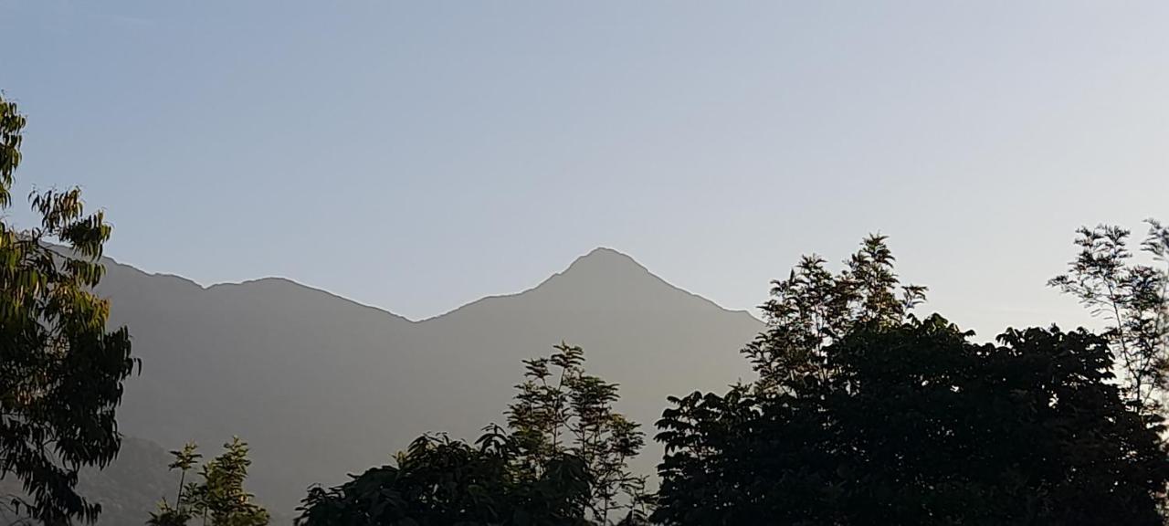 Le Farmhouse Munnar Anachal Ngoại thất bức ảnh